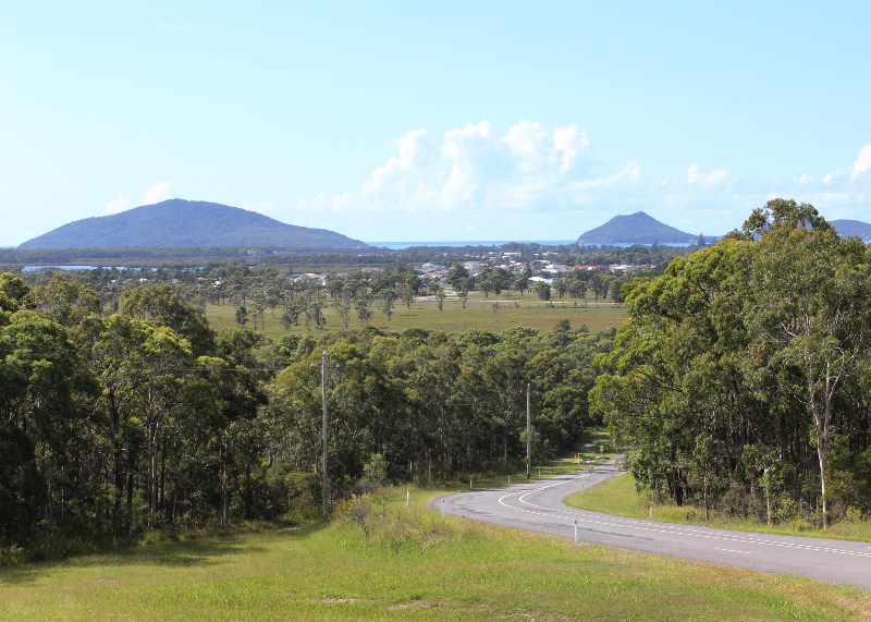 Elouera-Park-Lions-Lookout-Tea-Gardens.png