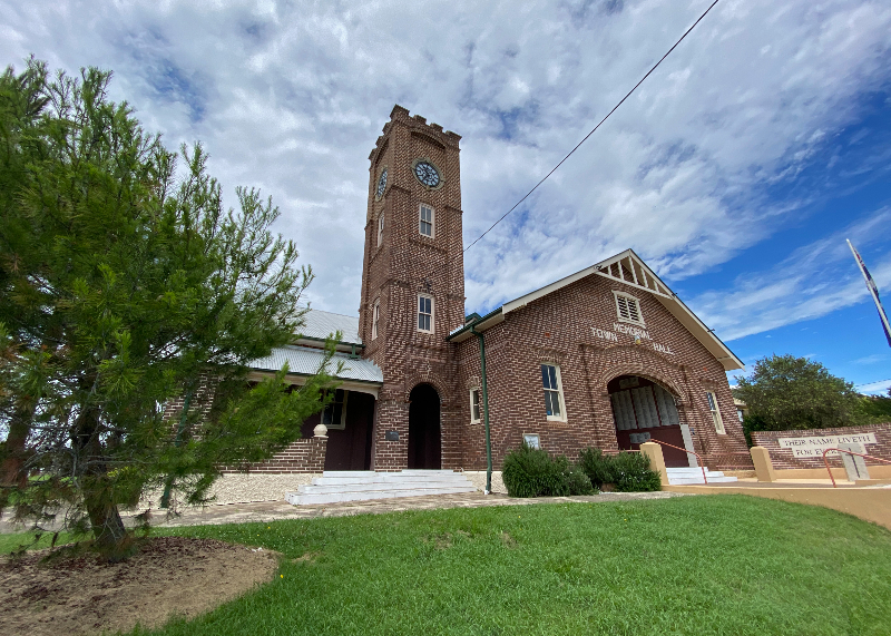 Wingham-Memorial-Town-Hall.jpeg