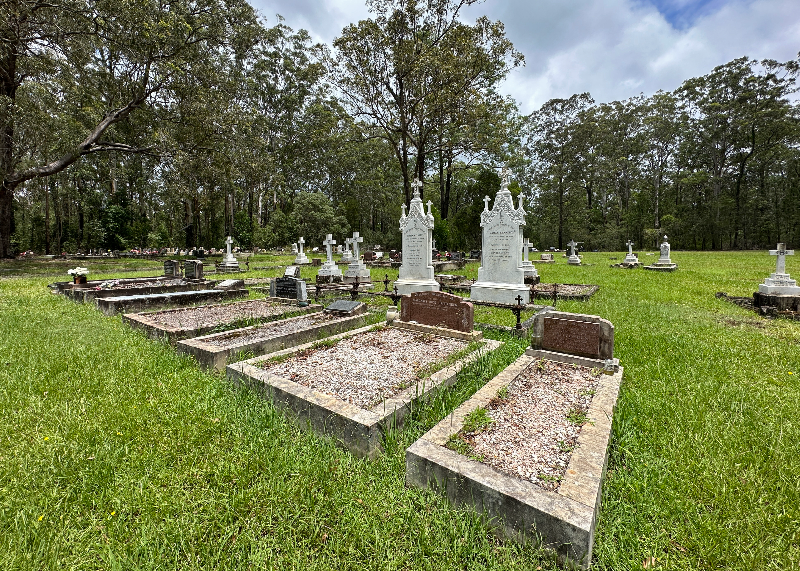 Lansdowne-Cmetery.png