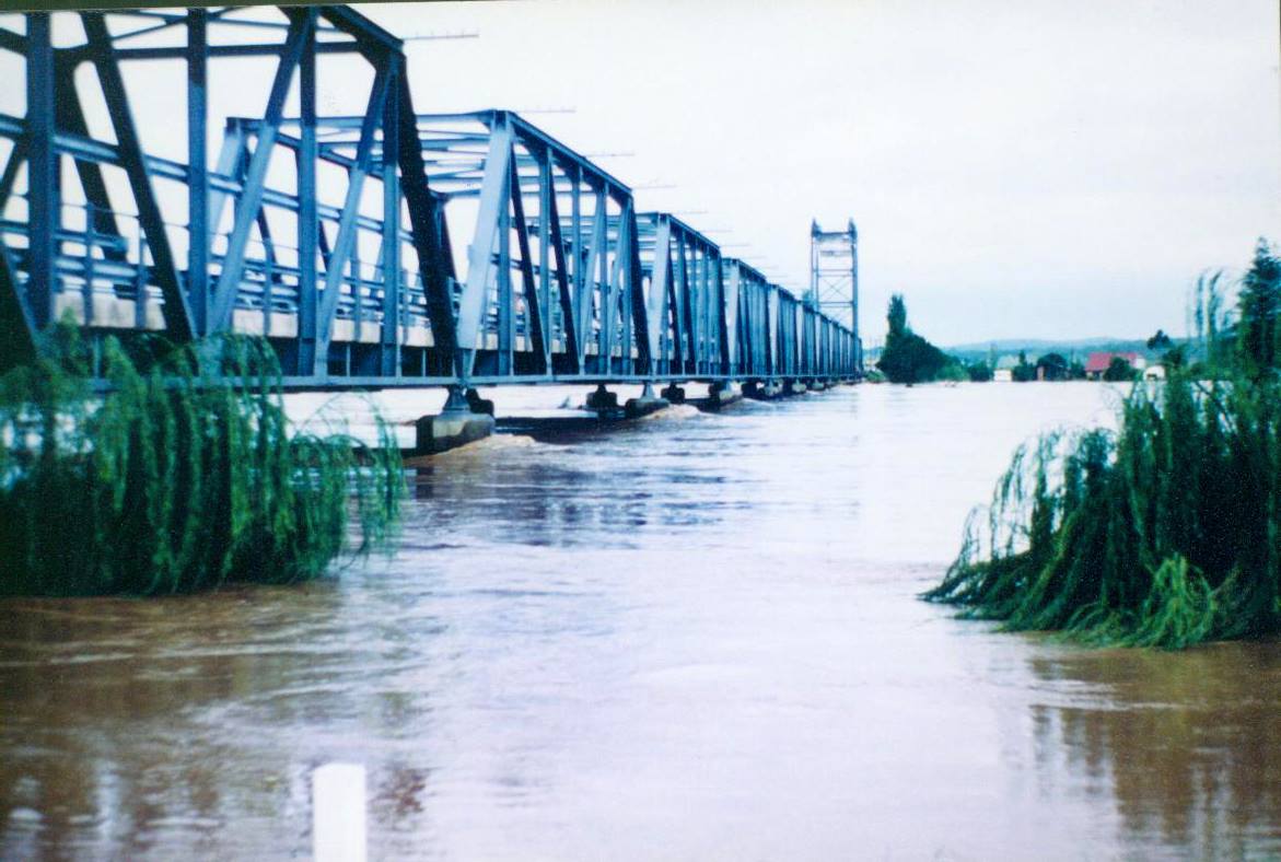 Martin Bridge flooding.jpg