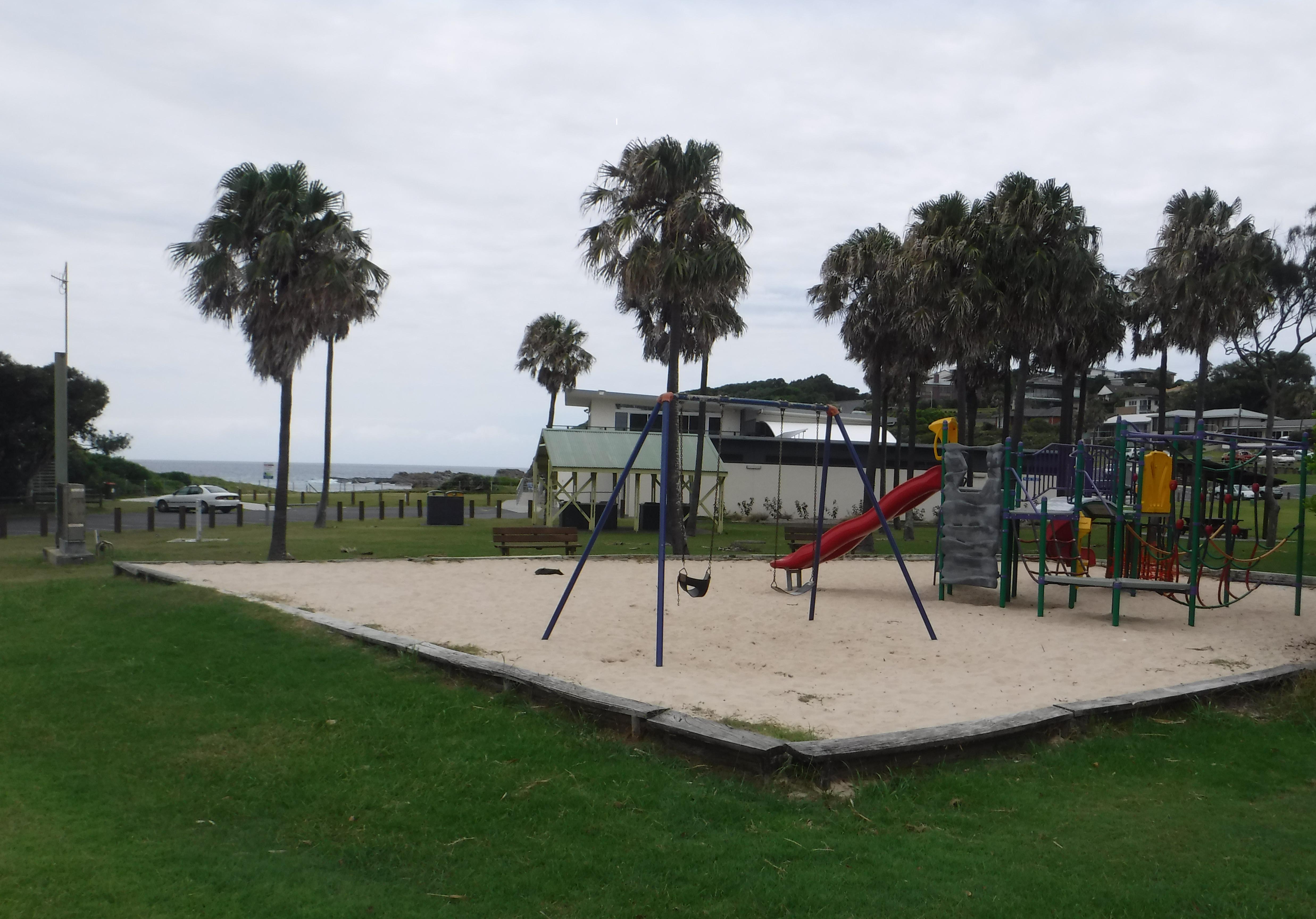 Palmgrove playground.jpg