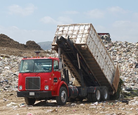 Trucks using landfill to cease at Tuncurry.jpg